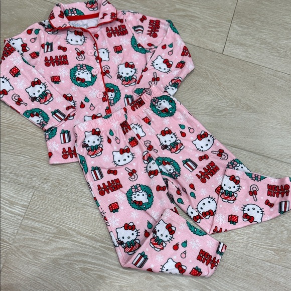 Hello Kitty | Pajamas | Hello Kitty Christmas Girls Pink Pajama Set ...
